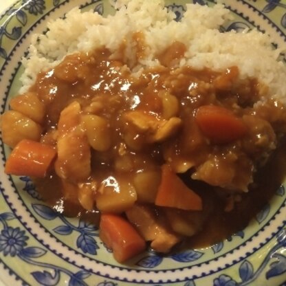 我が家も週末は常にカレー（笑）。
美味しく頂きました。ごちそうさまでした。